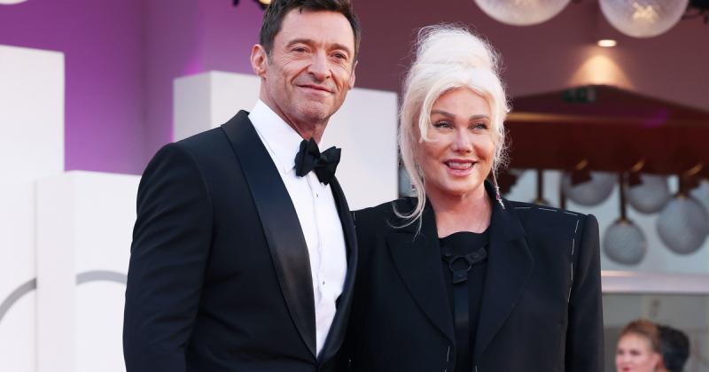 Hugh Jackman újra a hírek középpontjába került, miután exfelesége szívébe újabb fájdalmat okozott. A színész már nem csupán egy szeretőt választott, hanem úgy tűnik, hogy a barátnőjével egy komoly elköteleződésre készül.