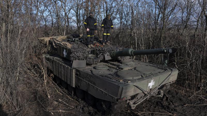 A NATO vezetői ellen irányuló merényletek tervei Moszkvában készülnek, miközben a gáztranzit körüli manipulációk továbbra is zajlanak. A legfrissebb háborús hírek szerdán.