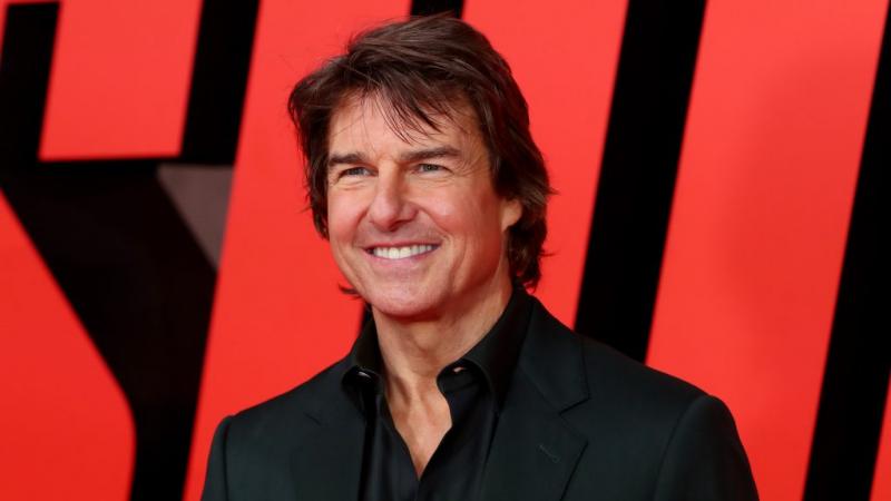 Tom Cruise-t ismét egy vonzó, fiatal színésznő társaságában kapták lencsevégre. Az eseményről készült felvételek gyorsan elterjedtek, és a rajongók izgatottan találgatják, hogy mi rejlik a háttérben. | 24.hu