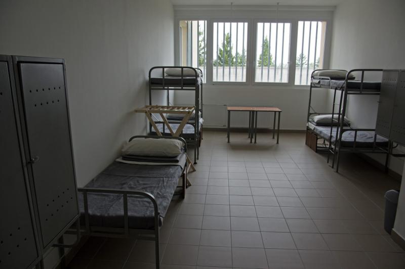 Két hónap börtönre ítélték, mert a hivatalos leveleit téves címre juttatták el.