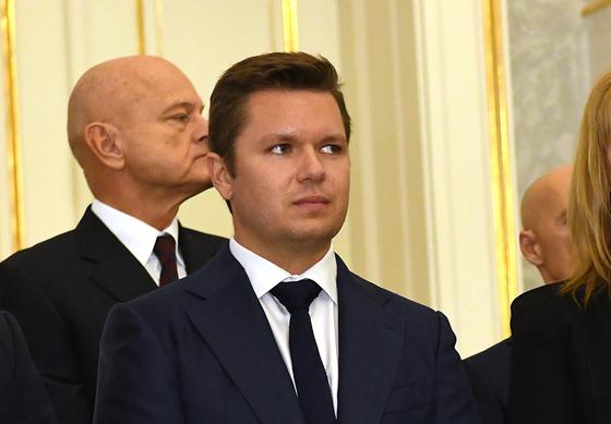 Matolcsy Ádám neve egy luxusingatlanokat kezelő dubaji vállalkozás környezetében is felmerül, amely kiemelkedő szereplője a helyi ingatlanpiacnak.
