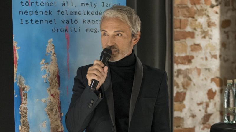 Náray Tamás: Magyarországon elképesztő félreértések övezik a szivárványjelenlétet.