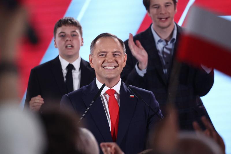 A PiS párt támogatásával Karol Nawrocki diadalmaskodott a lengyel elnökválasztáson.