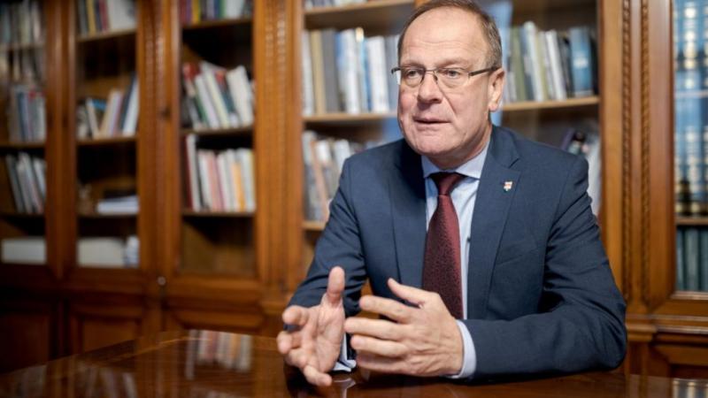 10,5 milliárd forintot szánnak a közigazgatási bérkeret szeptemberi növelésére | 24.