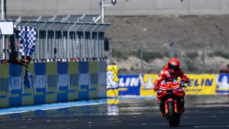 A MotoGP szezonnak vége, és az M7-es autópálya igazi rémálommá változott.