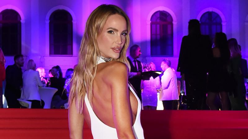 Zimány Linda lenyűgöző kockahasa minden kétséget kizáróan magáért beszél.