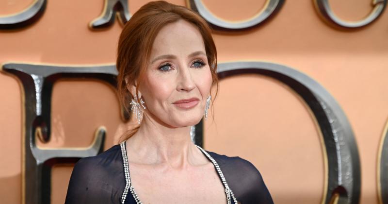 J. K. Rowling éles kritikával illette Emma Watson munkásságát.