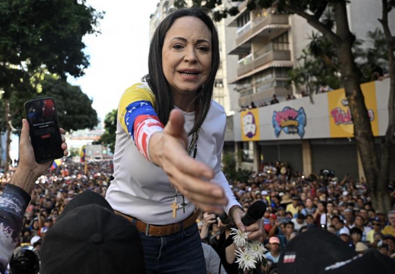 A venezuelai ellenzék meghatározó alakja, María Corina Machado nyerte el a Nobel-békedíjat.