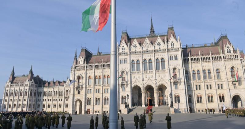 A kormány meghozta döntését: a nemzeti ünnep alkalmából ideiglenesen felfüggeszti a fontos tiltást.